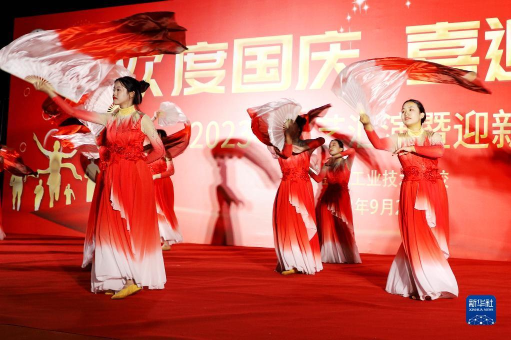 一角钱打金花